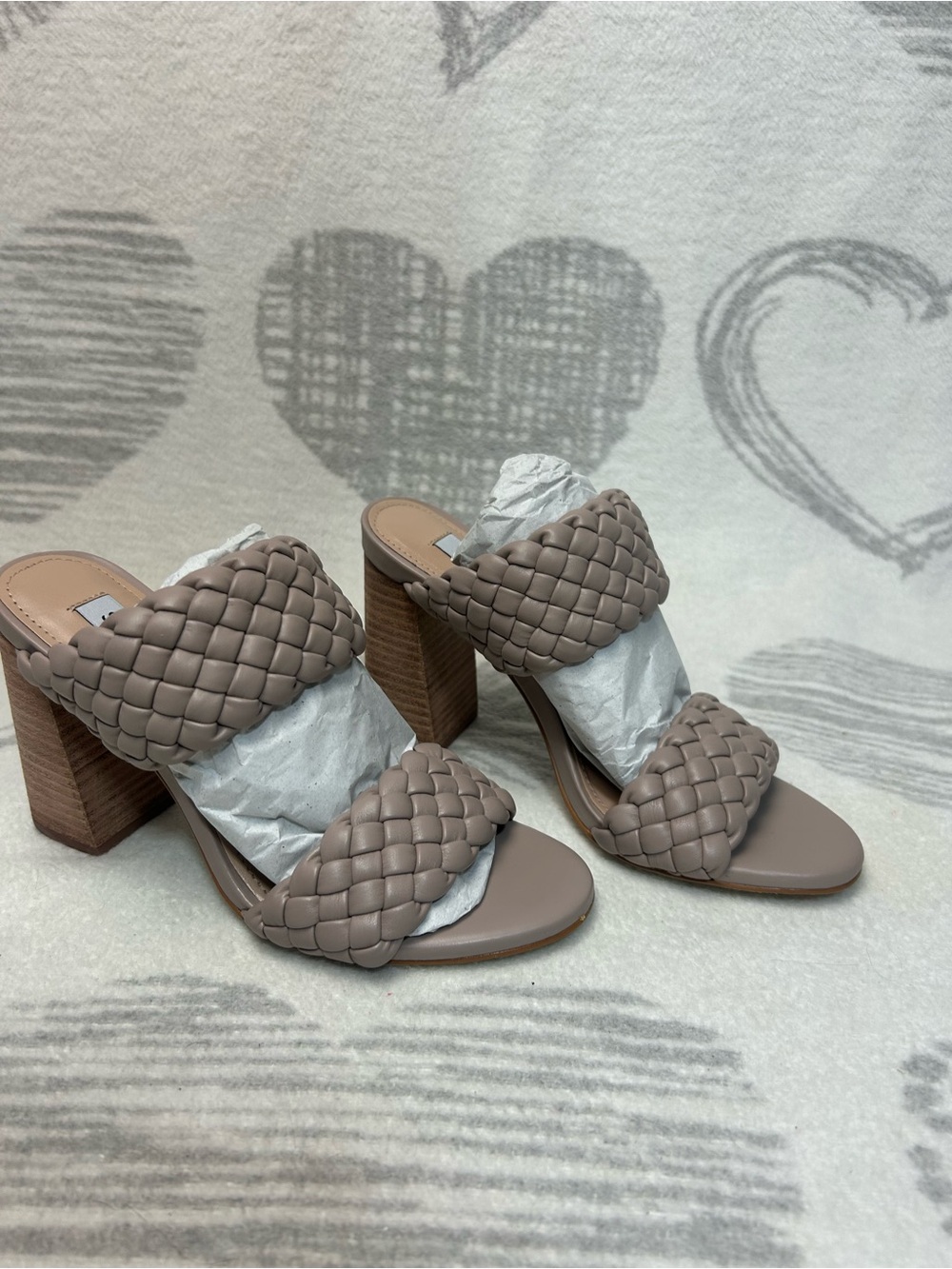 NWOT Steve Madden Tangle Off-White Woven Block High Heel Shoes Size 6